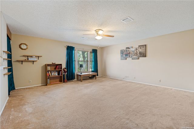 16659 Fallen Tree Dr, San Antonio, TX 78247