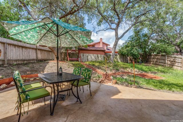 16659 Fallen Tree Dr, San Antonio, TX 78247
