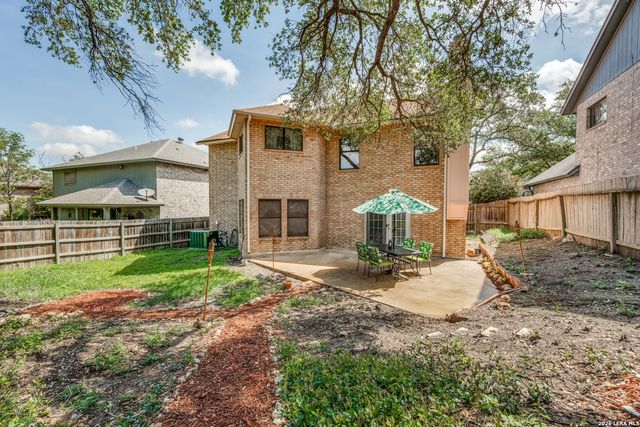 16659 Fallen Tree Dr, San Antonio, TX 78247