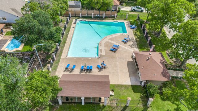 16659 Fallen Tree Dr, San Antonio, TX 78247