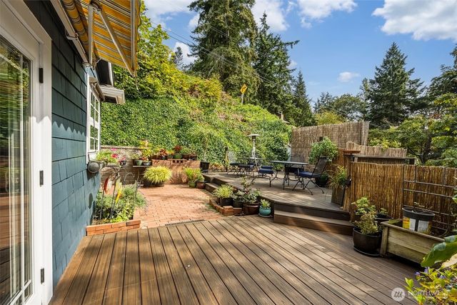 2704 SW 152nd Place, Burien, WA 98166