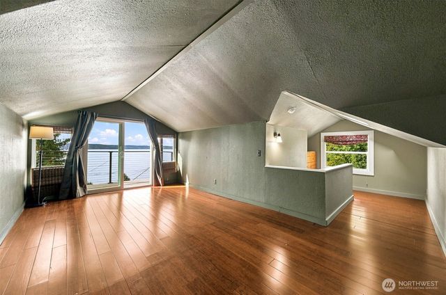 2704 SW 152nd Place, Burien, WA 98166