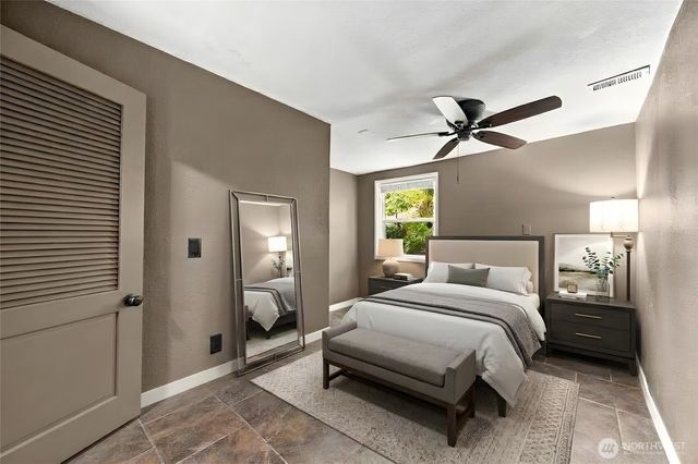 2704 SW 152nd Place, Burien, WA 98166