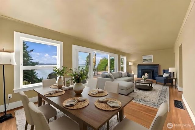 2704 SW 152nd Place, Burien, WA 98166