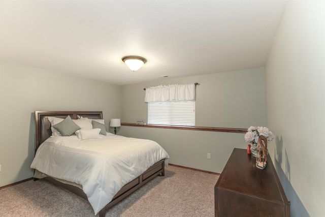 12638 E Zimmerly Ct, Wichita, KS 67207