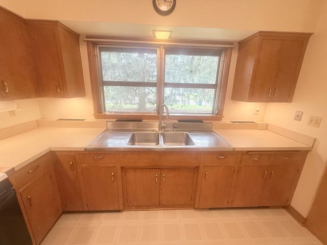 1807 Birch Lake Avenue, White Bear Lake, MN 55110