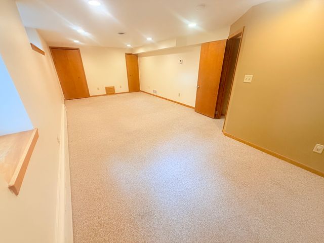 1807 Birch Lake Avenue, White Bear Lake, MN 55110