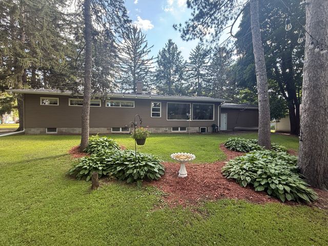 1807 Birch Lake Avenue, White Bear Lake, MN 55110