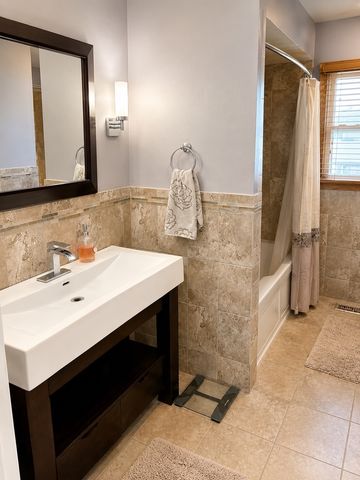 431 S Jean Street, Peotone, IL 60468