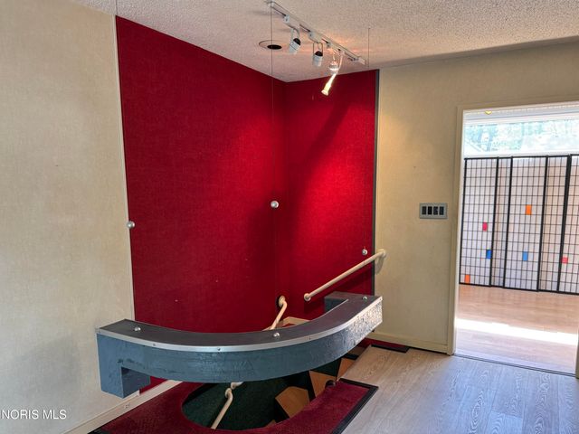 2549 Goddard Road, Toledo, OH 43606