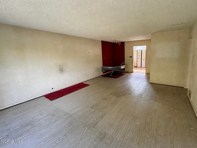 2549 Goddard Road, Toledo, OH 43606