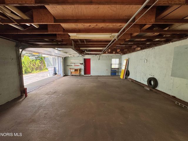 2549 Goddard Road, Toledo, OH 43606
