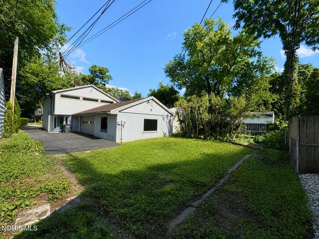 2549 Goddard Road, Toledo, OH 43606