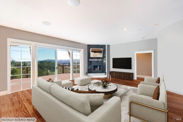 235 Clear Ridge Dr, Healdsburg, CA 95448