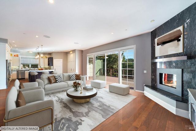 235 Clear Ridge Dr, Healdsburg, CA 95448