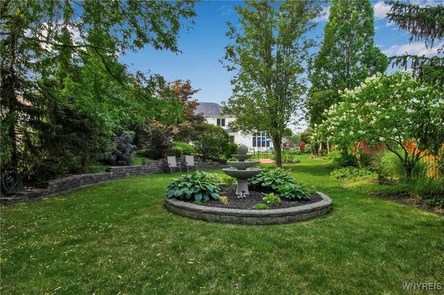 140 White Tail Run, Grand Island, NY 14072