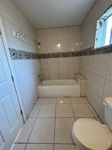 5811 E S F Austin Road, Jones Creek, TX 77541