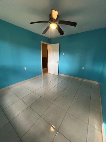 5811 E S F Austin Road, Jones Creek, TX 77541