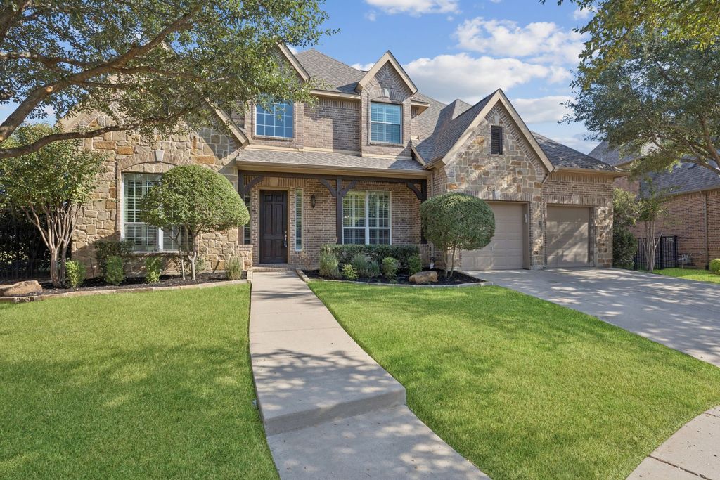 4828 Sangers Court, Fort Worth, TX 76244