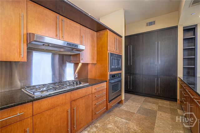 300 Bull Street 601, Savannah, GA 31401