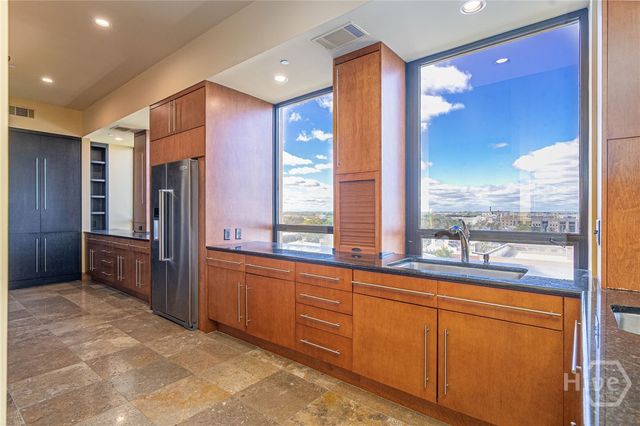 300 Bull Street 601, Savannah, GA 31401