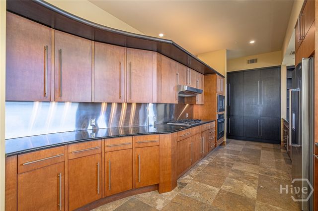 300 Bull Street 601, Savannah, GA 31401