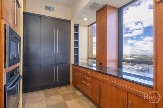 300 Bull Street 601, Savannah, GA 31401