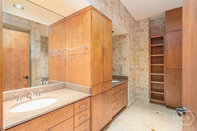 300 Bull Street 601, Savannah, GA 31401