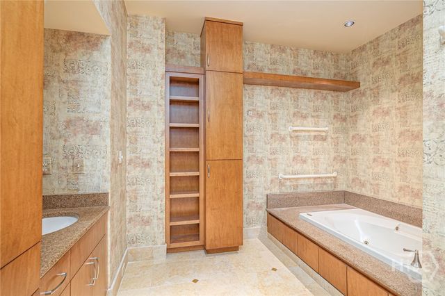 300 Bull Street 601, Savannah, GA 31401