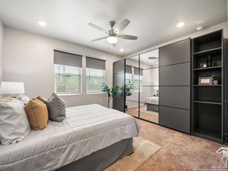3833 Ivy Path, St Hedwig, TX 78152