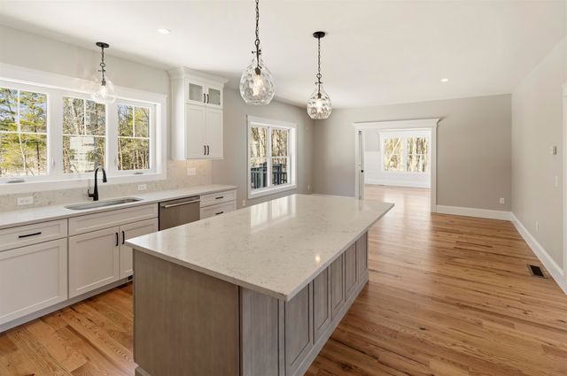 12 Little River Road Unit 7, Exeter, NH 03833