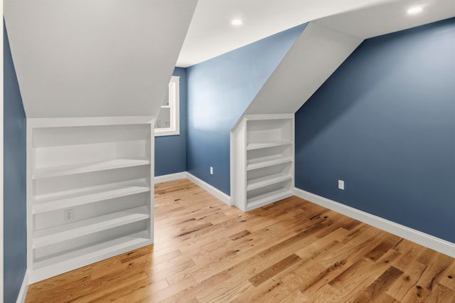 12 Little River Road Unit 7, Exeter, NH 03833