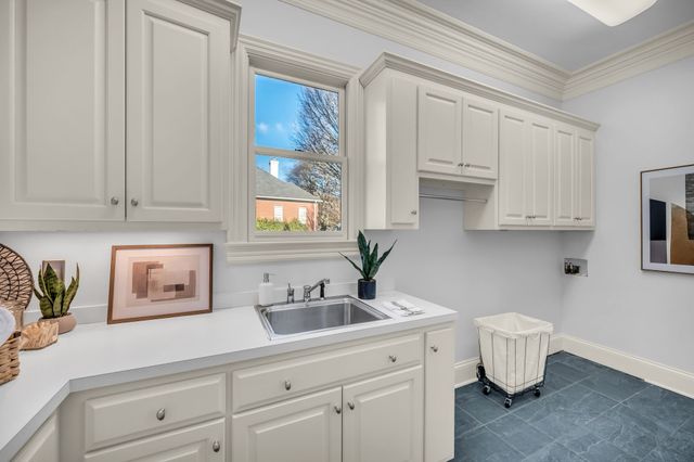 508 Lake Valley Ct, Franklin, TN 37069