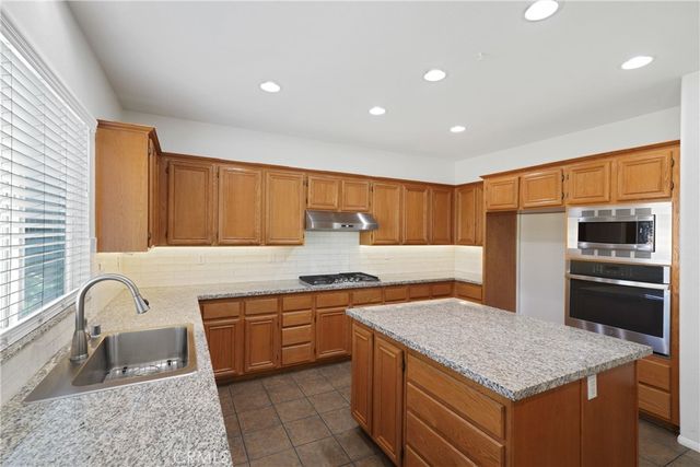 38090 Sherwood Street, Murrieta, CA 92562