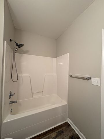 321 Maple Park Dr, Clarksville, TN 37040