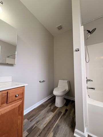 321 Maple Park Dr, Clarksville, TN 37040