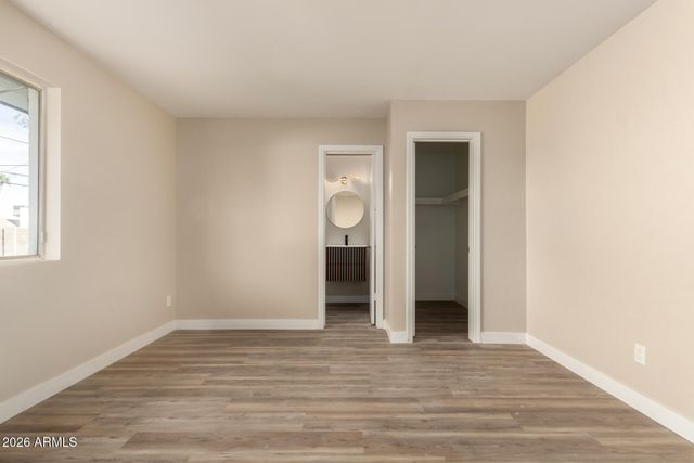 2834 E SHANGRI LA Road, Phoenix, AZ 85028