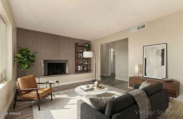 2834 E SHANGRI LA Road, Phoenix, AZ 85028