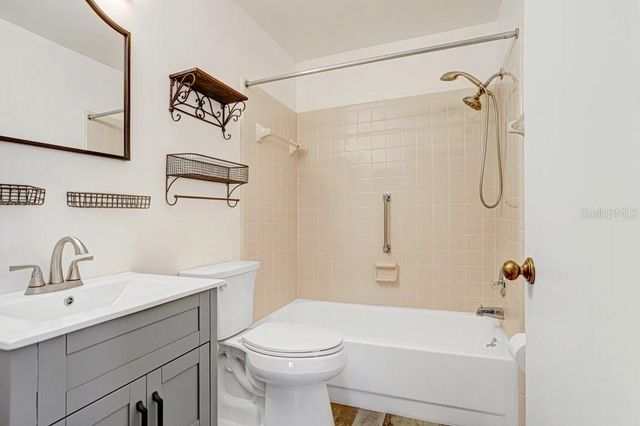 1807 NEW BEDFORD DRIVE, Sun City Center, FL 33573