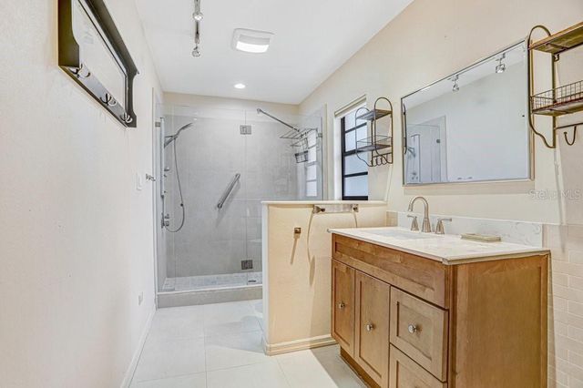 1807 NEW BEDFORD DRIVE, Sun City Center, FL 33573