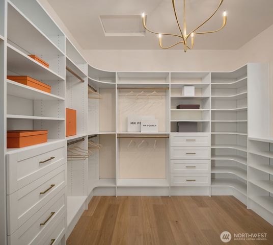 738 22nd Avenue E, Seattle, WA 98112