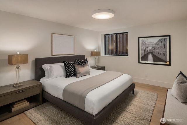 738 22nd Avenue E, Seattle, WA 98112