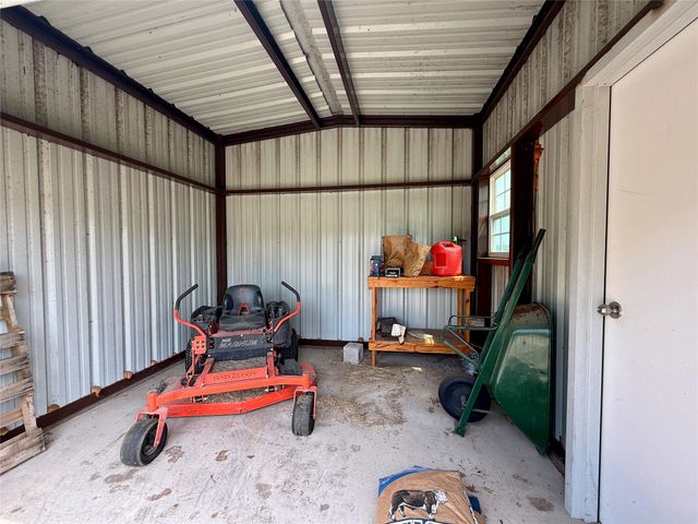 184 County Road 2484, Hico, TX 76457