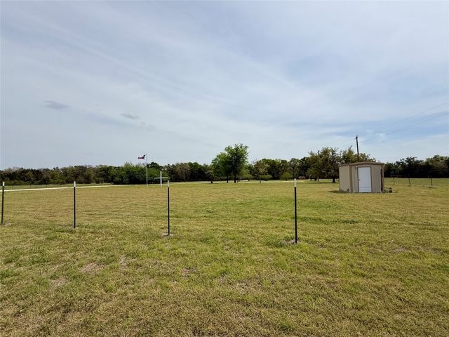 184 County Road 2484, Hico, TX 76457