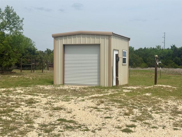 184 County Road 2484, Hico, TX 76457