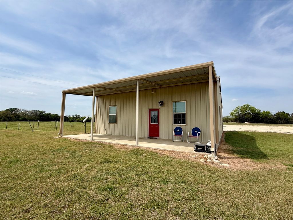 184 County Road 2484, Hico, TX 76457