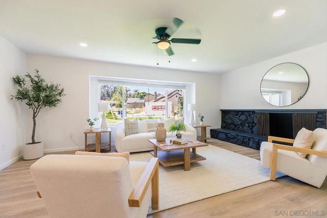 279 Coralwood Ct, Chula Vista, CA 91910
