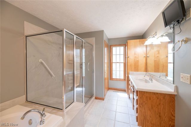 457 Lisbon Drive, Tallmadge, OH 44278