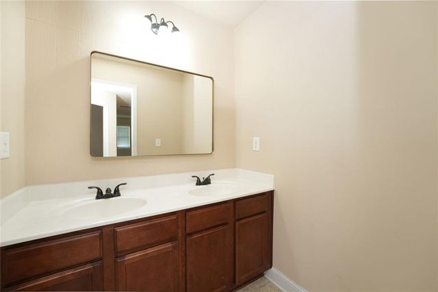 40 Oakwood Drive, Covington, GA 30016