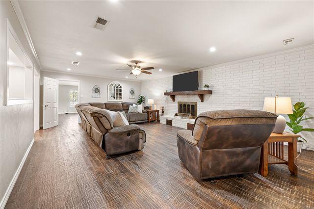 101 Ranch Road, Krugerville, TX 76227